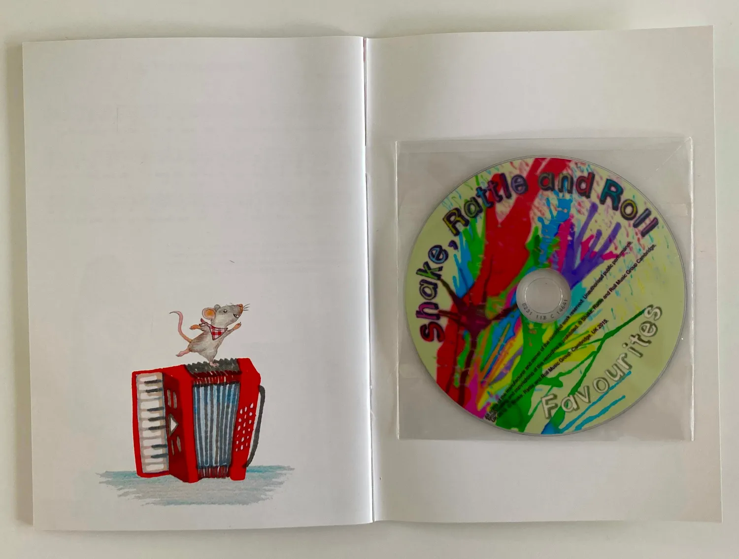 Helena Perry Shake Rattle and Roll Favourites livre chansons + CD