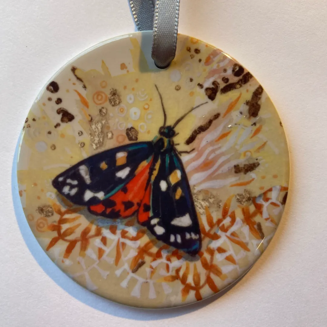 Helena Perry Scarlet Tiger suspension porcelaine sapin