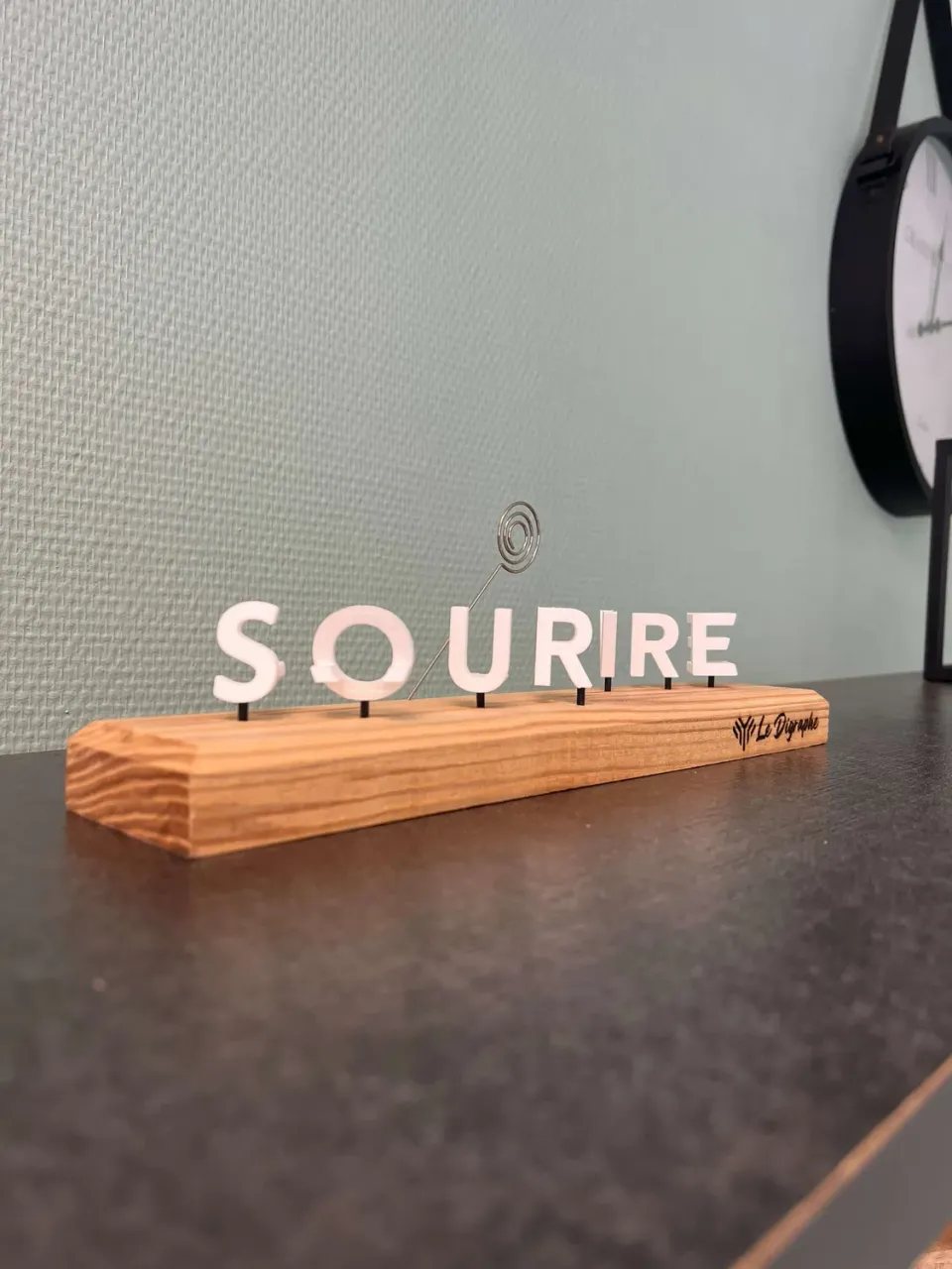 Le Digraphe Sourire À la vie digraphe lettres socle bois