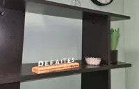 Le Digraphe Défaites Victoire sculpture illusion message