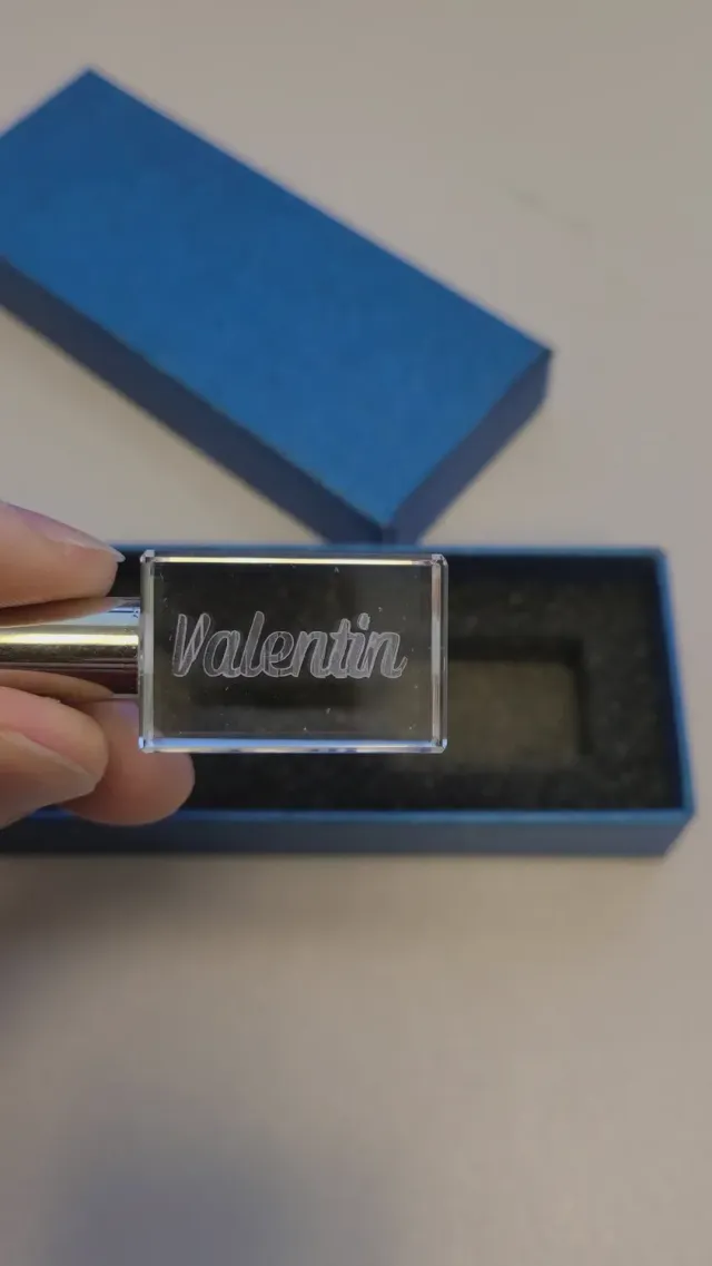 Le Digraphe Cristallin porte-clés lumineux 2 prénoms